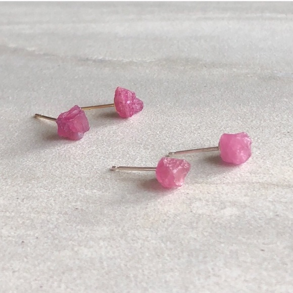 Raw Fuchsia Tourmaline Crystal Stud Earrings - Picture 2 of 10